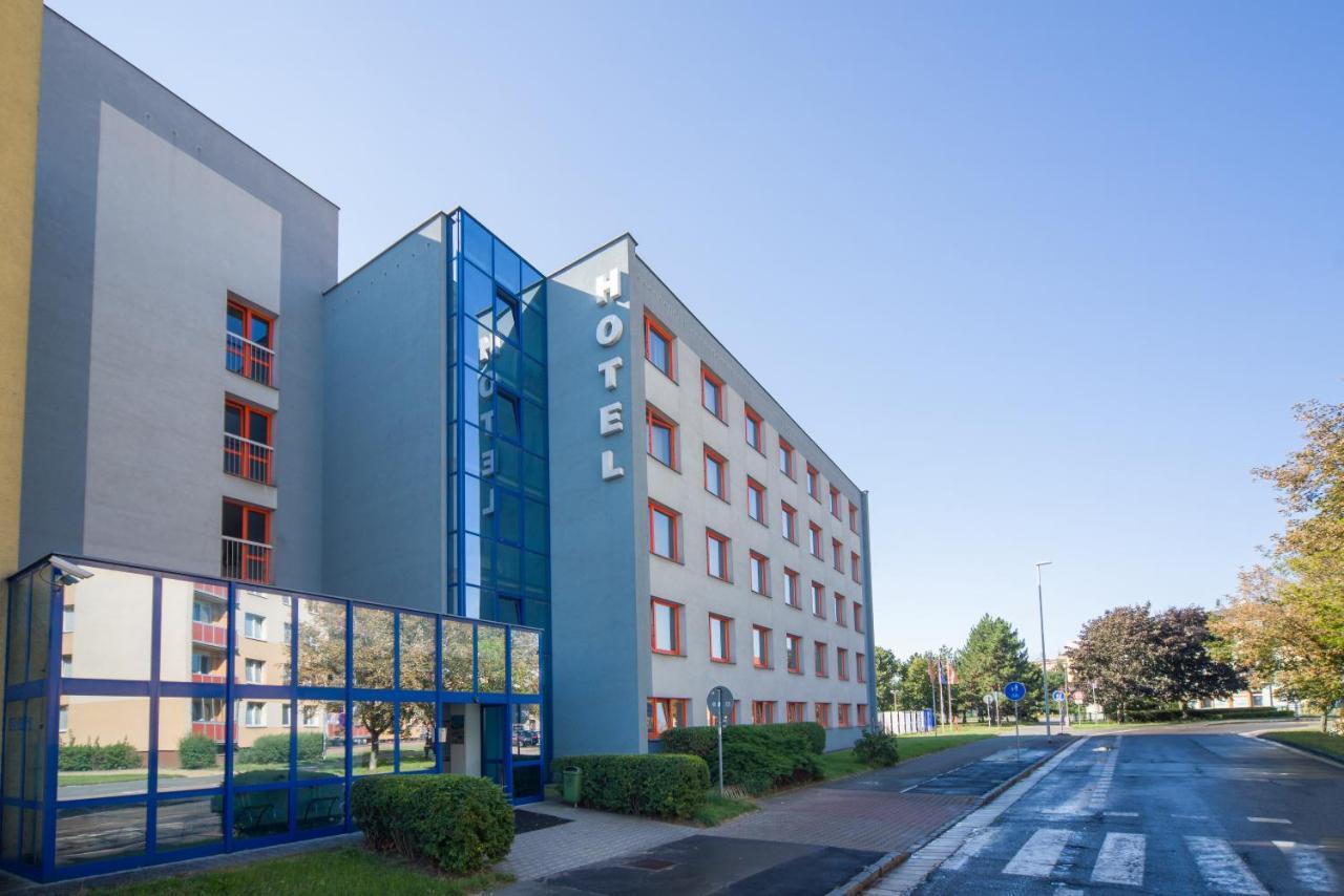 Hotel Arnost Garni Pardubice Exterior foto